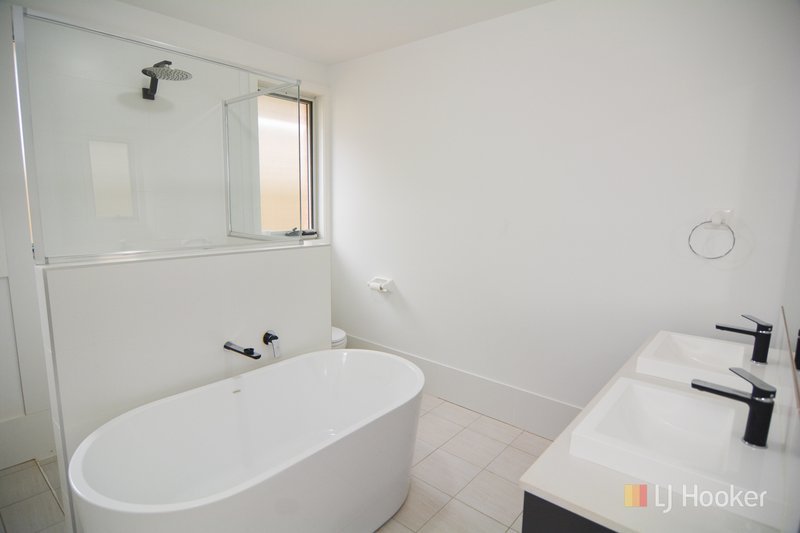 Photo - 32 Henning Crescent, Wallerawang NSW 2845 - Image 10