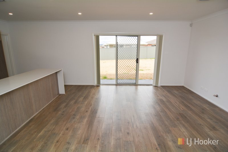 Photo - 32 Henning Crescent, Wallerawang NSW 2845 - Image 16