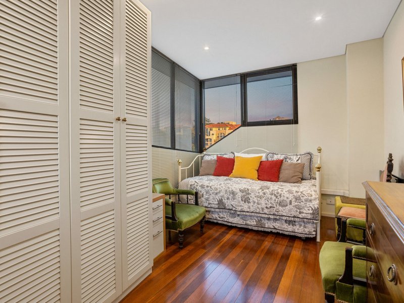 Photo - 32 Henry Lawson Walk, East Perth WA 6004 - Image 21