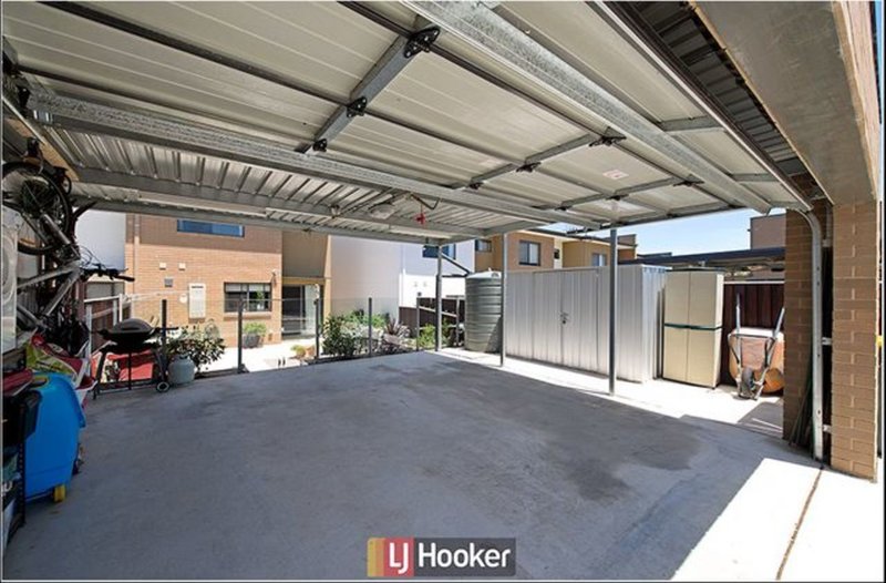 Photo - 32 Hibberd Crescent, Forde ACT 2914 - Image 10