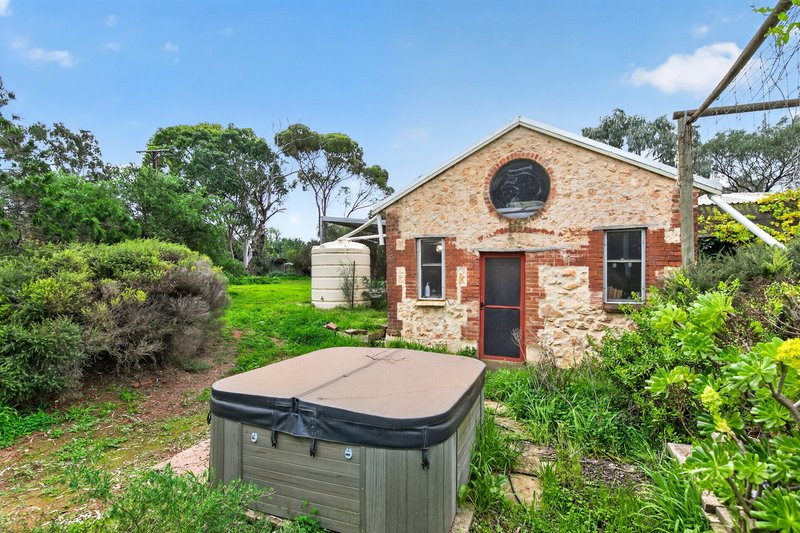 Photo - 32 Higgins Road, Buchfelde SA 5118 - Image 12