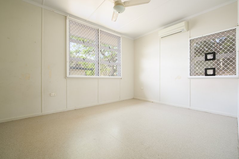 Photo - 32 Higgins Street, West Gladstone QLD 4680 - Image 9