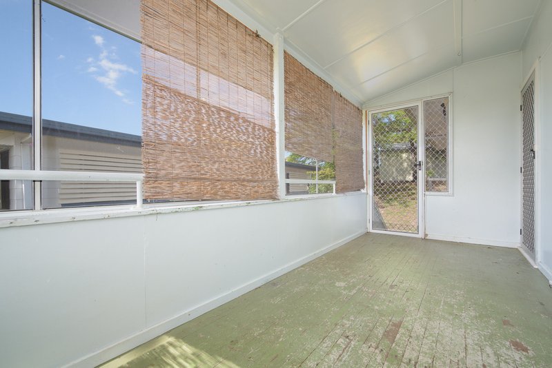 Photo - 32 Higgins Street, West Gladstone QLD 4680 - Image 13