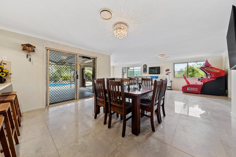 Photo - 32 Highview Court, Woodhill QLD 4285 - Image 5