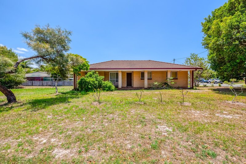 Photo - 32 Hill Street, Bongaree QLD 4507 - Image 2