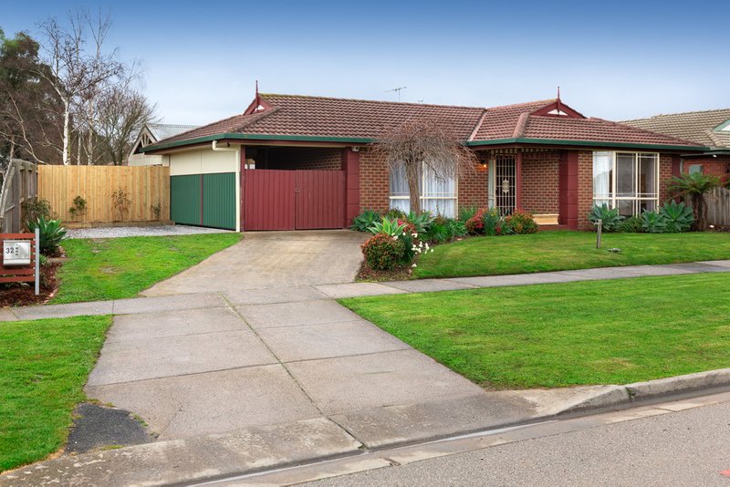 Photo - 32 Homestead Road, Berwick VIC 3806 - Image 2