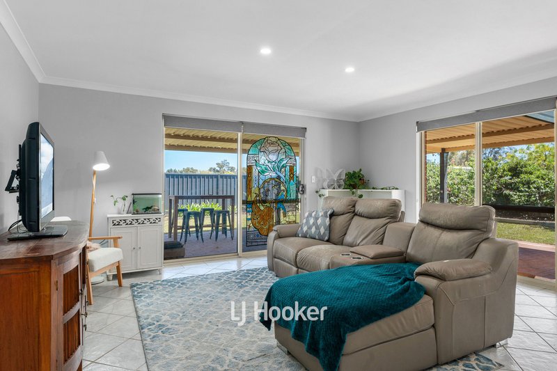 Photo - 32 Hornibrook Road, Dalyellup WA 6230 - Image 4