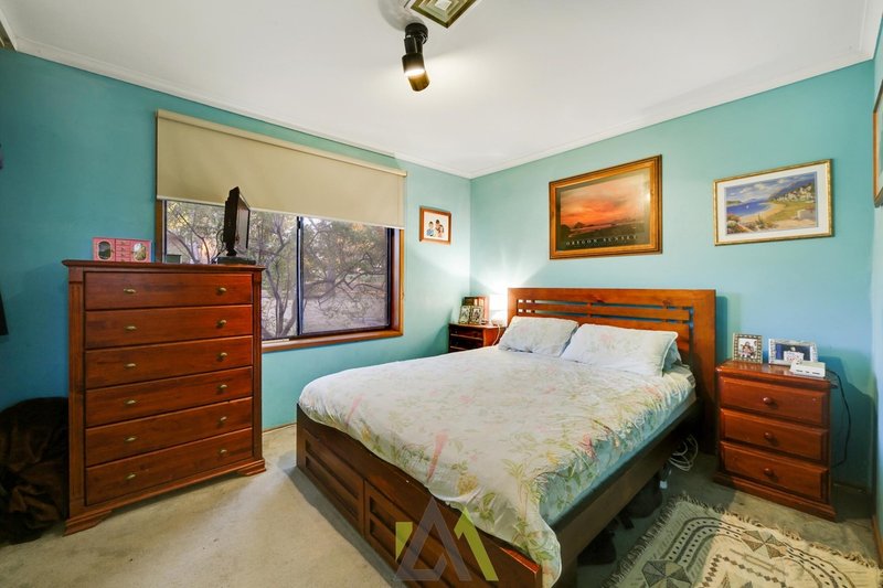 Photo - 32 Hornsby Drive, Langwarrin VIC 3910 - Image 8