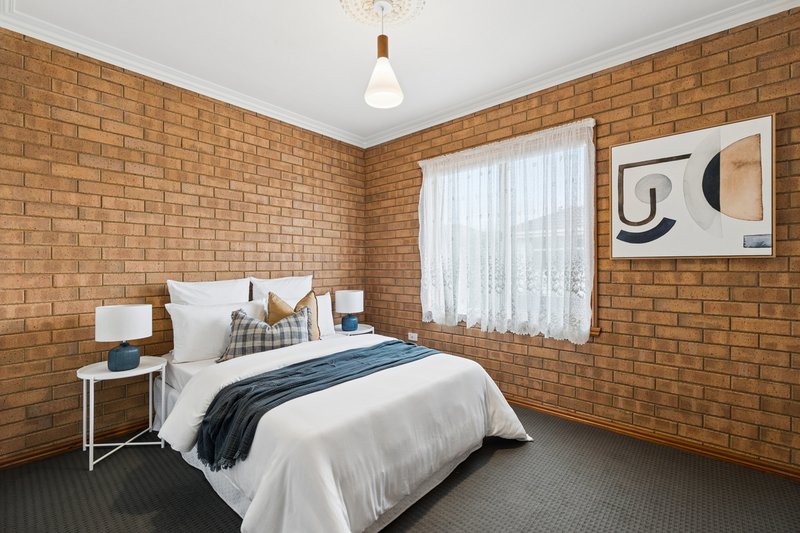 Photo - 32 Hosken Street, Reservoir VIC 3073 - Image 8