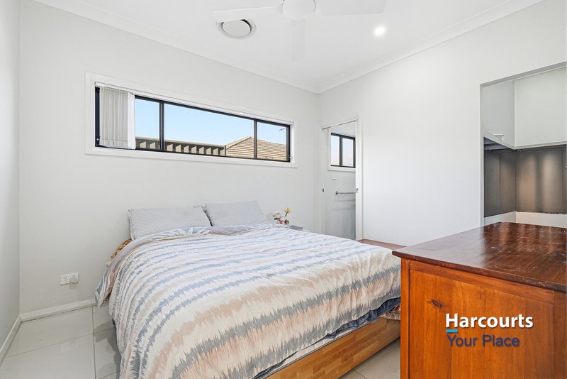 Photo - 32 Howarth Street, Ropes Crossing NSW 2760 - Image 8