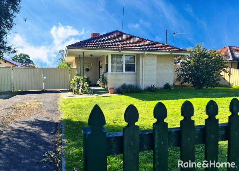 Photo - 32 Hudson Road, Withers WA 6230 - Image 3