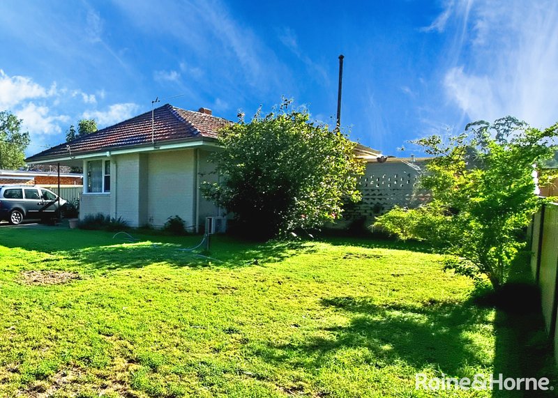 Photo - 32 Hudson Road, Withers WA 6230 - Image 4