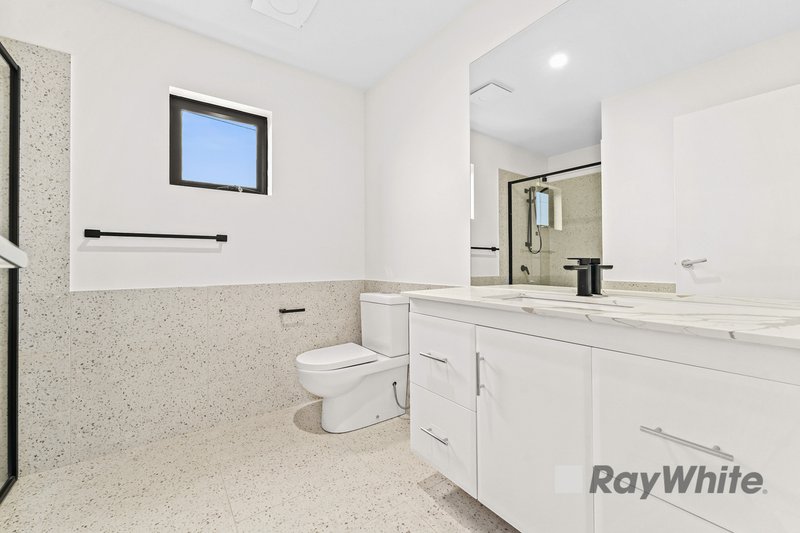 Photo - 32 Hutton Street, Dandenong VIC 3175 - Image 8