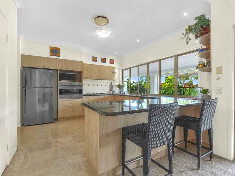 Photo - 32 Ironbark Place, Bridgeman Downs QLD 4035 - Image 15