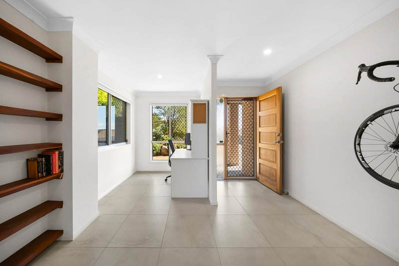Photo - 32 Isabella Street, Collingwood Park QLD 4301 - Image 14