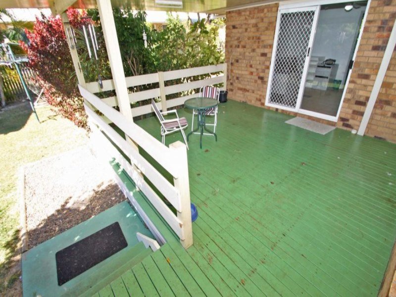 Photo - 32 J Hickey Avenue, Clinton QLD 4680 - Image 3