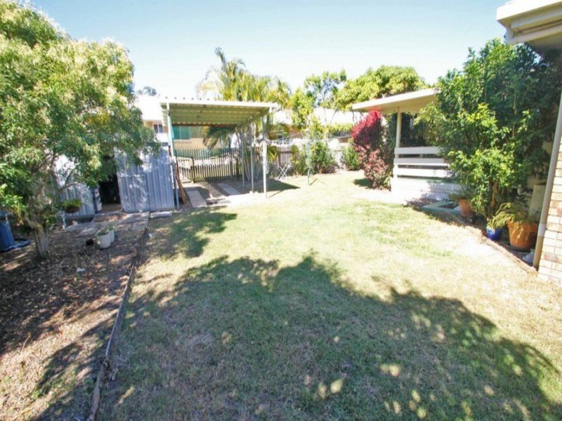 Photo - 32 J Hickey Avenue, Clinton QLD 4680 - Image 12