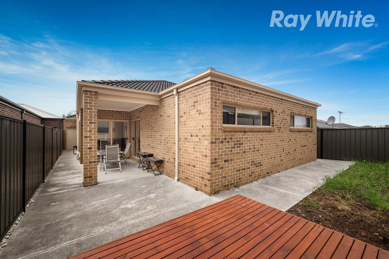 Photo - 32 Jackaroo Street, Mernda VIC 3754 - Image 6