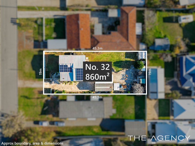 Photo - 32 Janis Street, Halls Head WA 6210 - Image 3