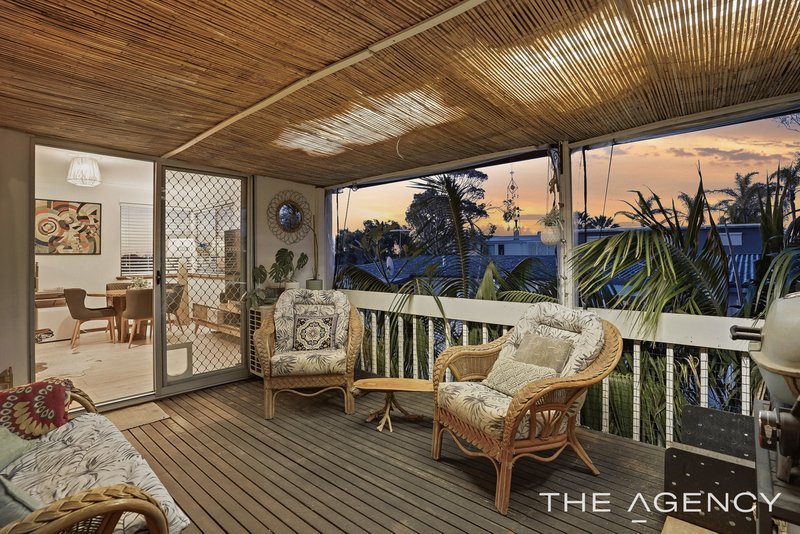 Photo - 32 Janis Street, Halls Head WA 6210 - Image 8