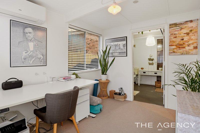 Photo - 32 Janis Street, Halls Head WA 6210 - Image 23