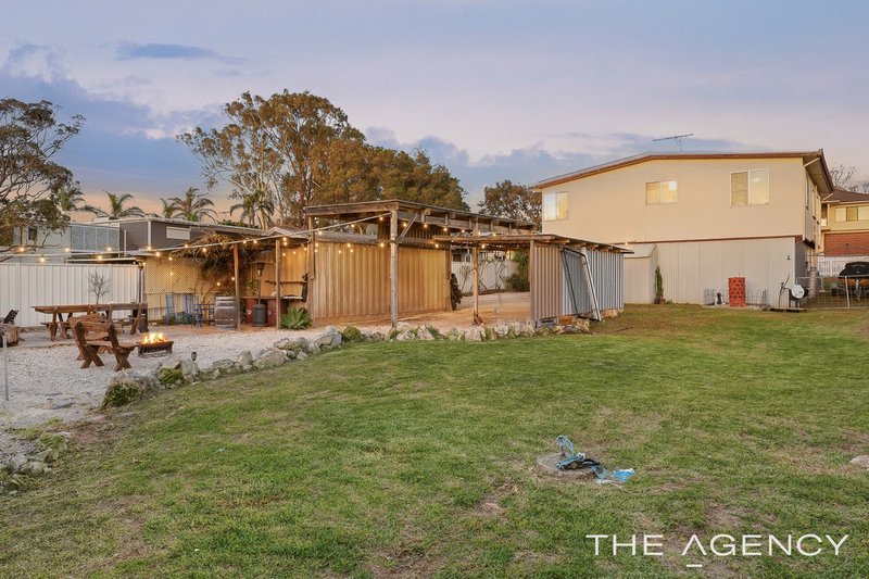 Photo - 32 Janis Street, Halls Head WA 6210 - Image 30