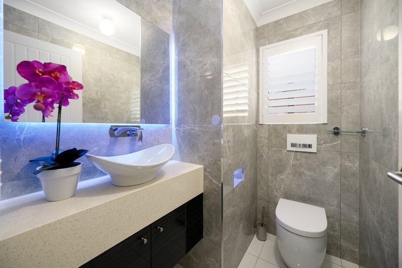 Photo - 32 John Lund Drive, Hope Island QLD 4212 - Image 22