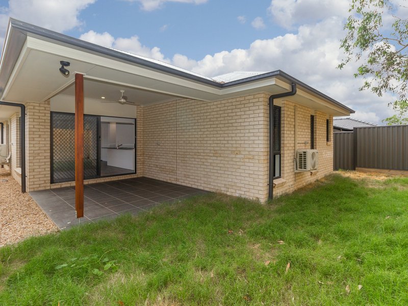 Photo - 32 John Storey Court, Park Ridge QLD 4125 - Image 17