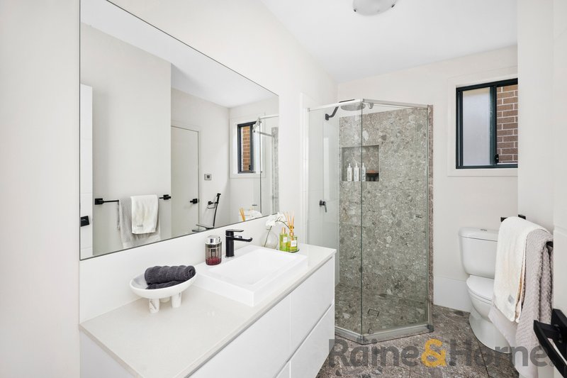 Photo - 32 Jonica Road, Austral NSW 2179 - Image 5