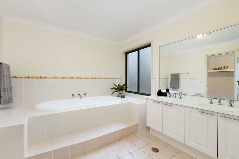 Photo - 32 Jonquil Parade, Kellyville NSW 2155 - Image 8