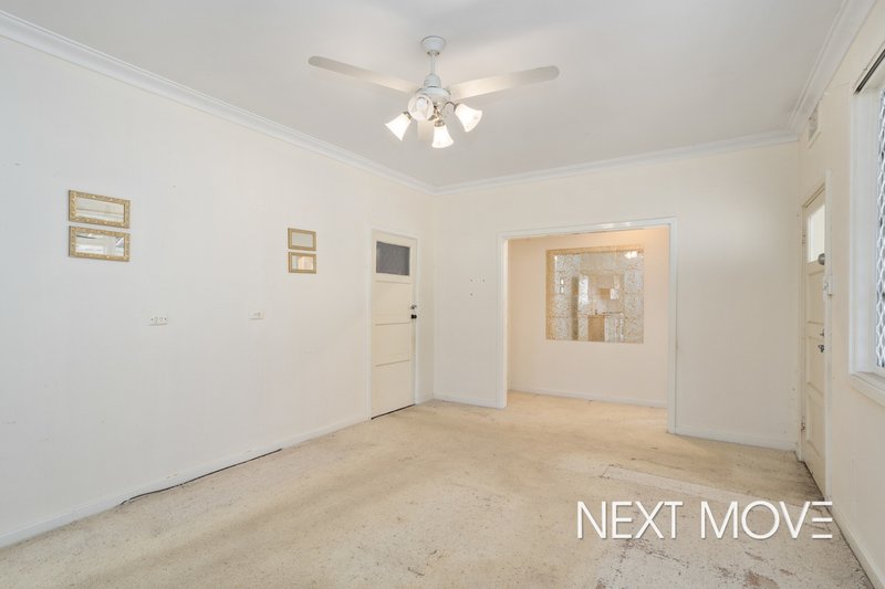 Photo - 32 Joslin Street, Hilton WA 6163 - Image 3