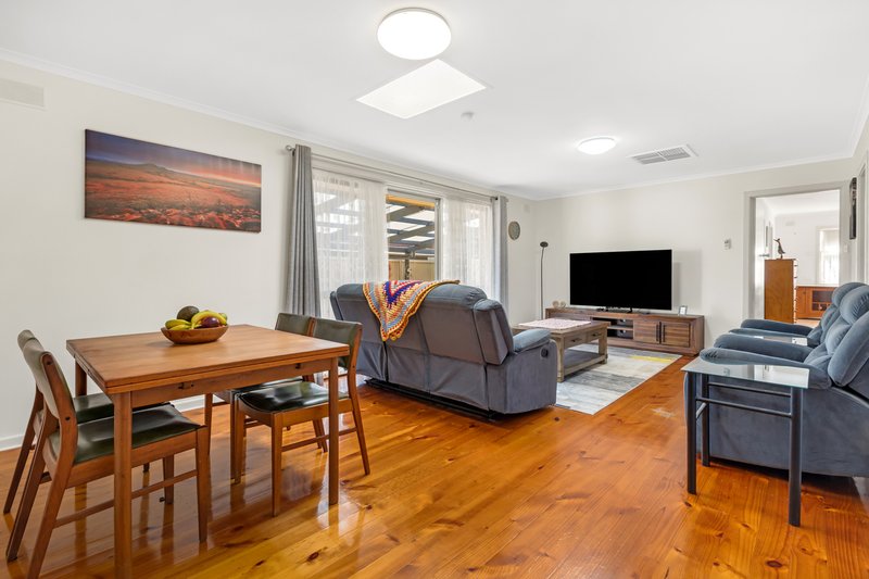 Photo - 32 Justinian Street, Elizabeth Downs SA 5113 - Image 6