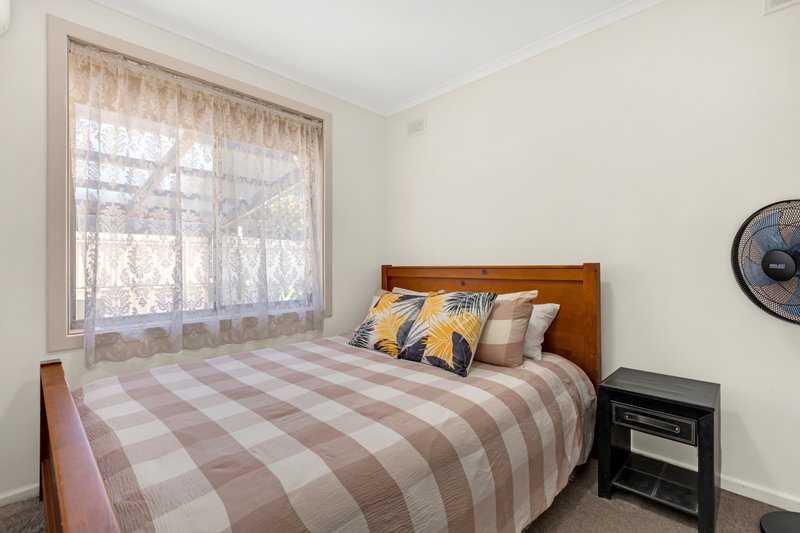 Photo - 32 Justinian Street, Elizabeth Downs SA 5113 - Image 12