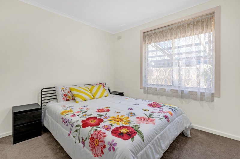 Photo - 32 Justinian Street, Elizabeth Downs SA 5113 - Image 14