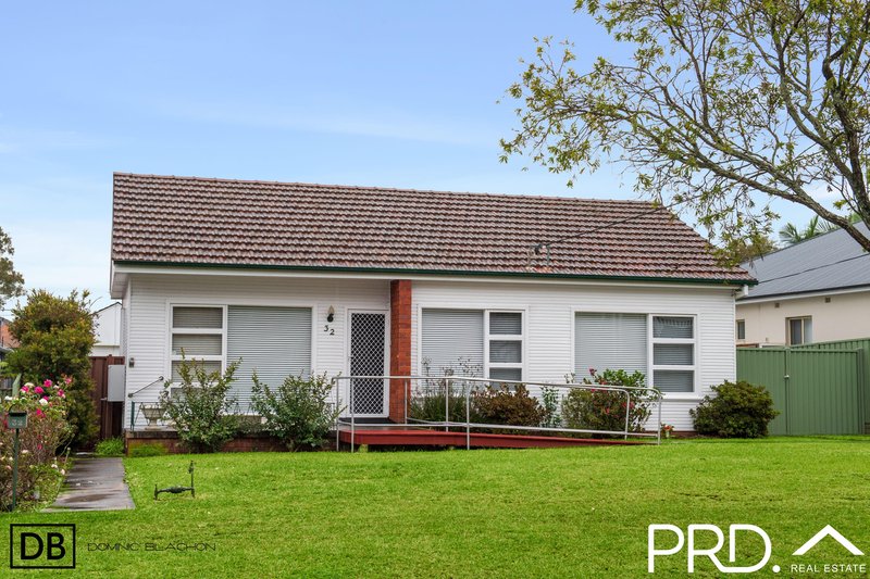 32 Kathleen Parade, Picnic Point NSW 2213