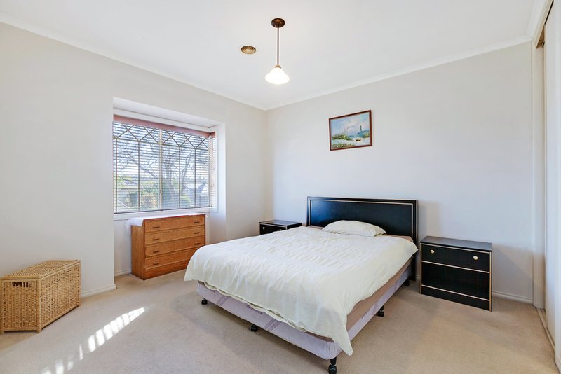 Photo - 32 Kathleen Street, Rosanna VIC 3084 - Image 4