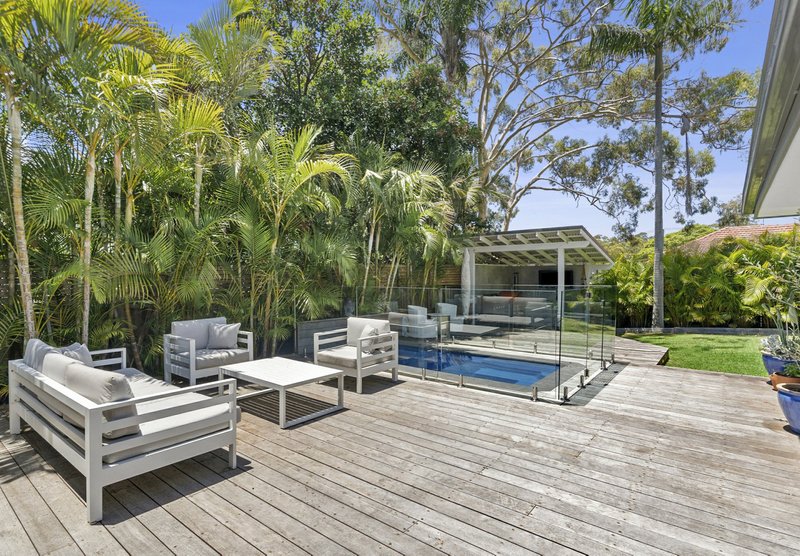 Photo - 32 Katrina Avenue, Mona Vale NSW 2103 - Image 2