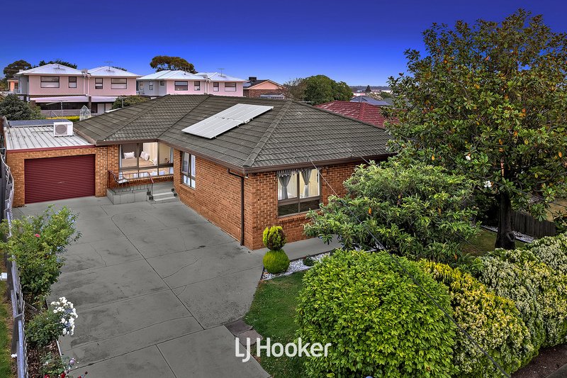 Photo - 32 Kays Avenue, Hallam VIC 3803 - Image 2