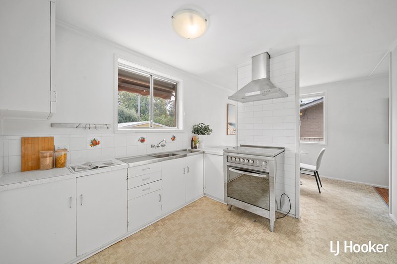 Photo - 32 Keartland Street, Page ACT 2614 - Image 4