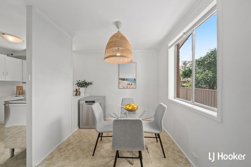 Photo - 32 Keartland Street, Page ACT 2614 - Image 5