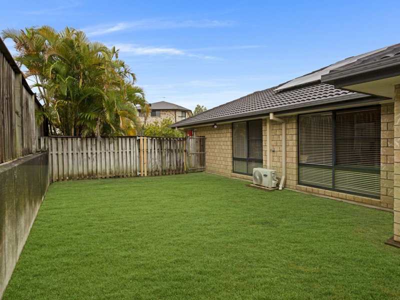 Photo - 32 Kelsey Circuit, Nerang QLD 4211 - Image 12