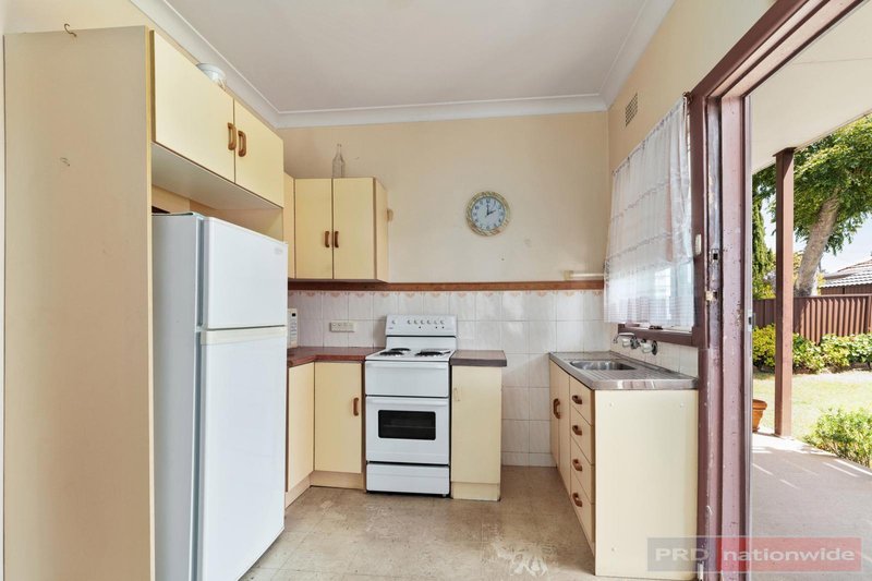 Photo - 32 Kennedy Street, Panania NSW 2213 - Image 4