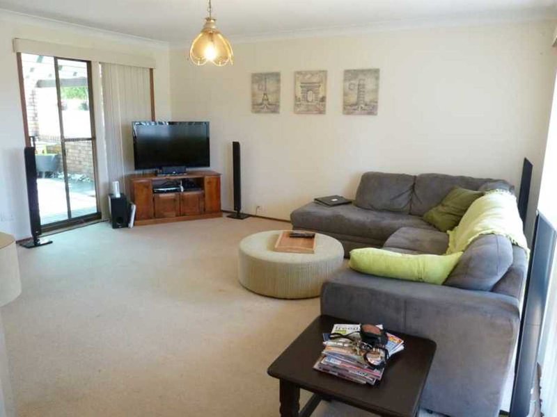 Photo - 32 Kennewell Parade, Tuncurry NSW 2428 - Image 6