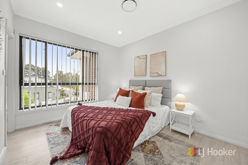 Photo - 32 Kensington Park Road, Schofields NSW 2762 - Image 5