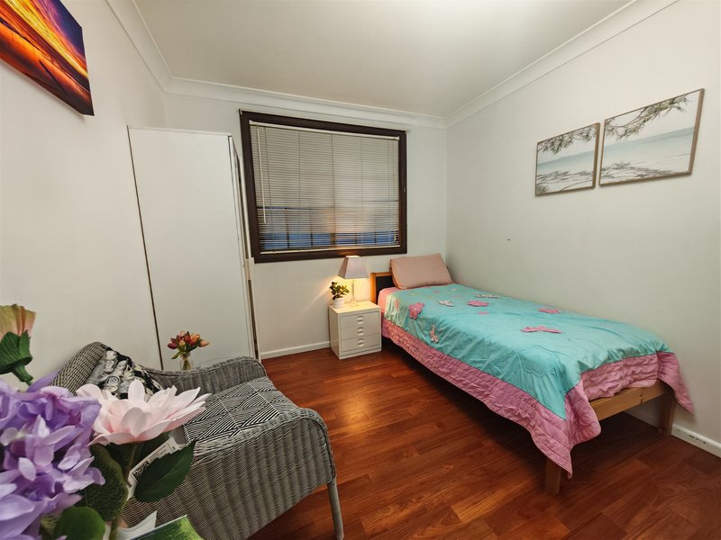 Photo - 32 Kibo Road, Regents Park NSW 2143 - Image 7