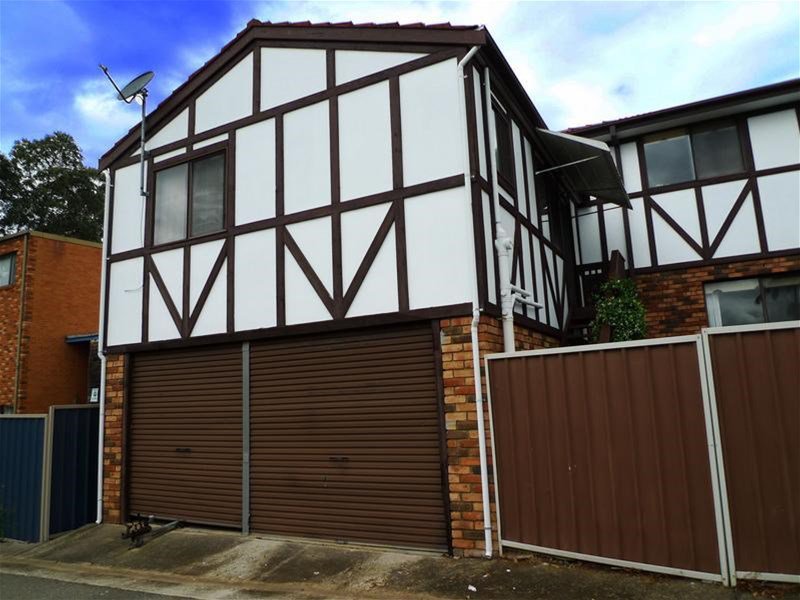 Photo - 32 Kibo Road, Regents Park NSW 2143 - Image 19