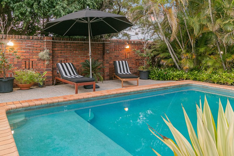 Photo - 32 Kilburn Street, Chermside QLD 4032 - Image 6