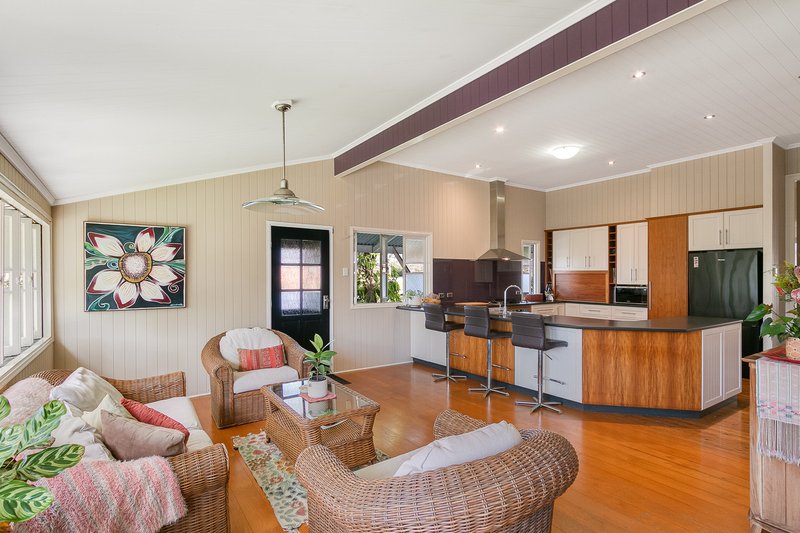 Photo - 32 Kilburn Street, Chermside QLD 4032 - Image 7