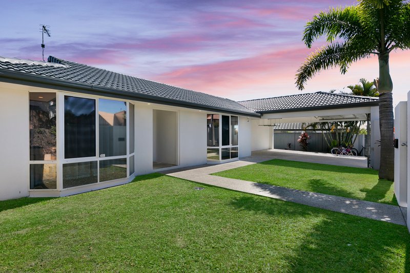 Photo - 32 Killarney Avenue, Robina QLD 4226 - Image 19