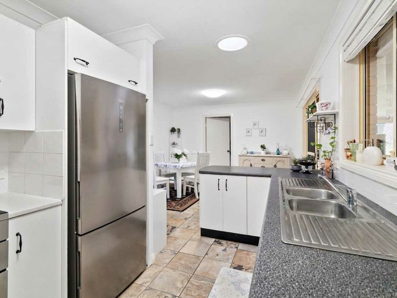Photo - 32 Killawarra Drive, Taree NSW 2430 - Image 7